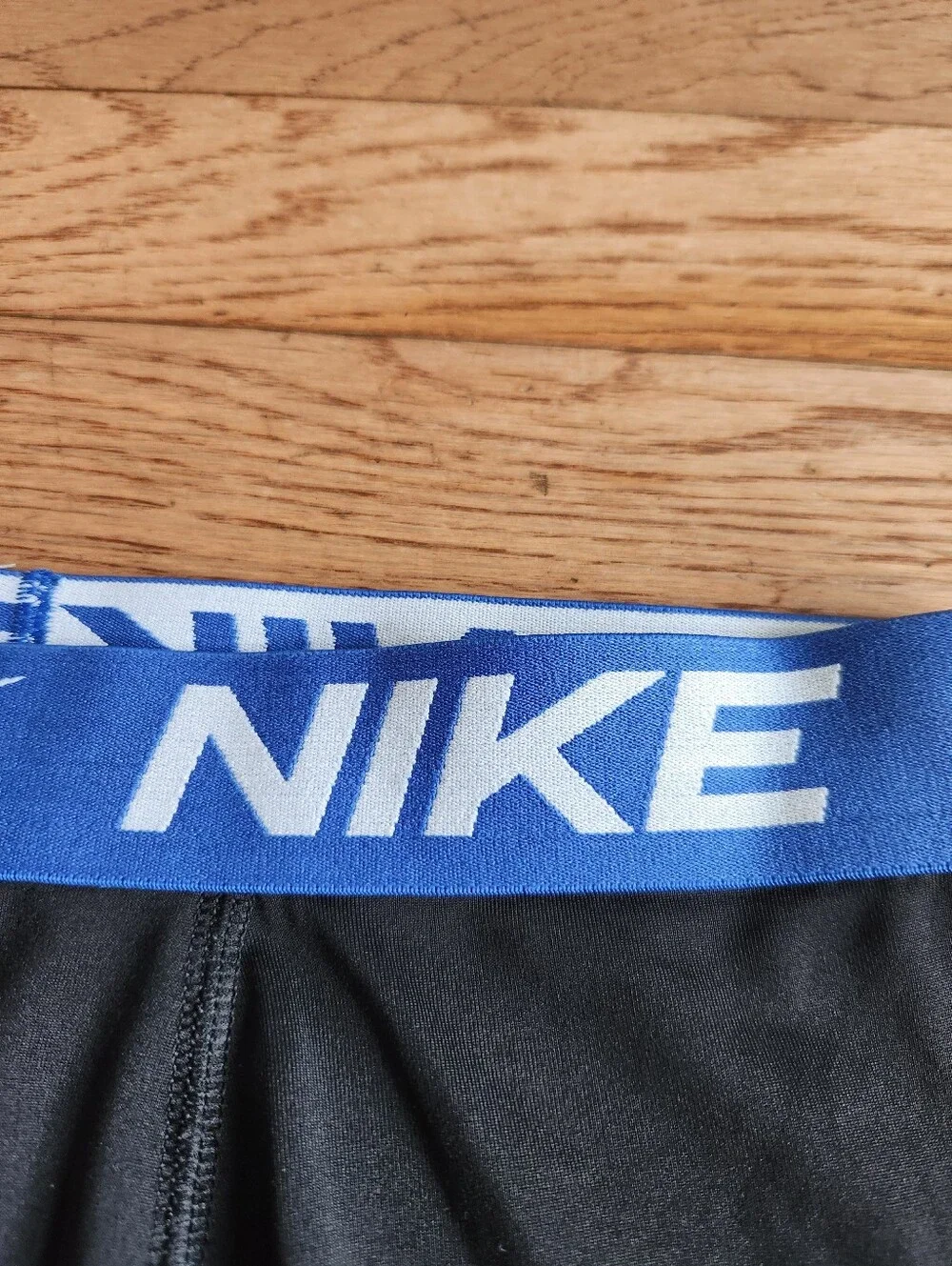 Boys Nike Spandex Shorts Size Medium (10-12)